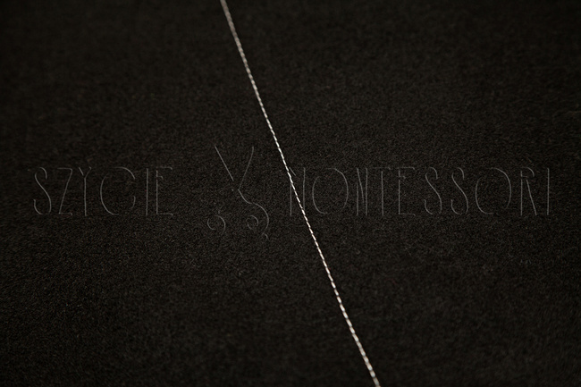 Math mat for organizing gold material - black