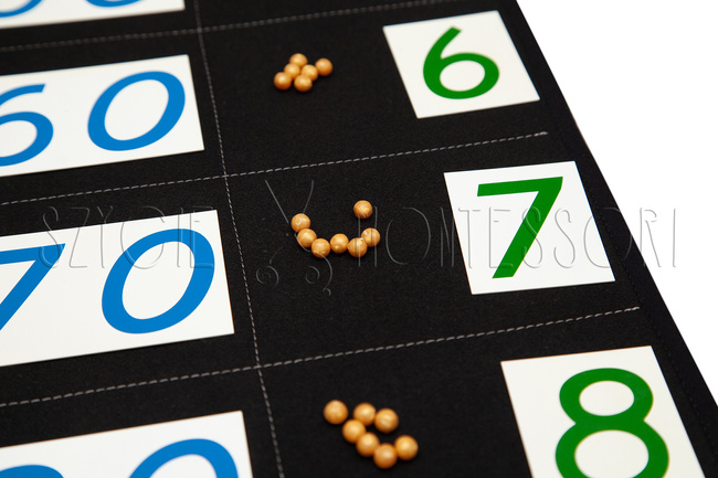 Mat for large math cards and quantities - black