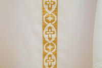 White chasuble – educational material for catechesis