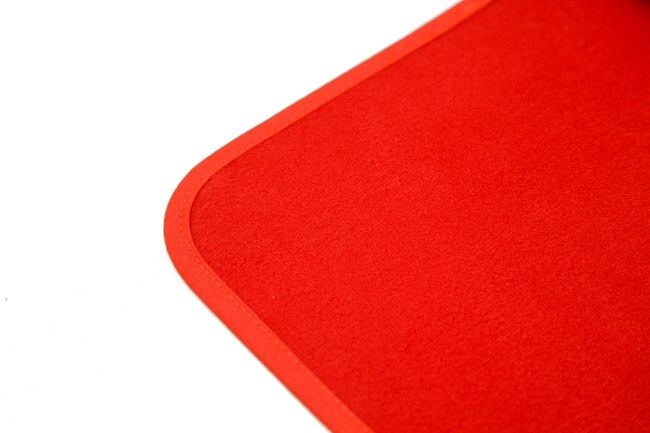 Universeller roter Teppich
