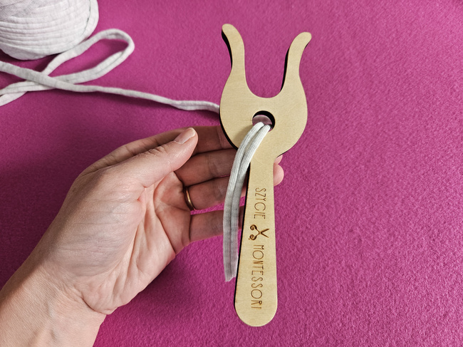  Lucet knitting fork