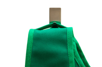 Vorne zu schließende Schürze - grün