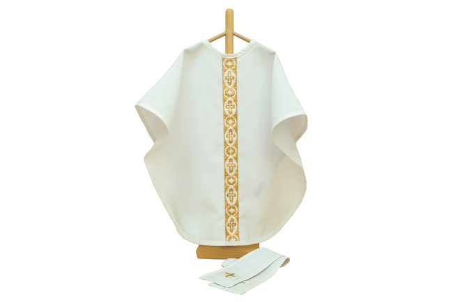 White chasuble – educational material for catechesis