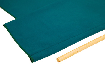 A big rug to work on the floor - dark sea color