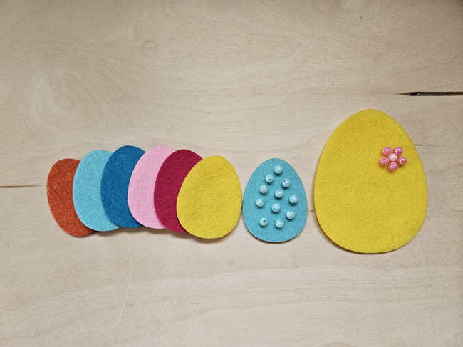 jajeczka filcowe 10 cm - komplet 6 sztuk