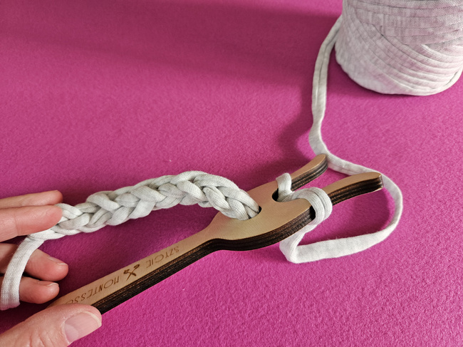  Lucet knitting fork