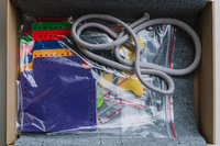 Filzwandteppich zum Selbstnähen – Handy-Organizer (6 Taschen + Dekoelemente)