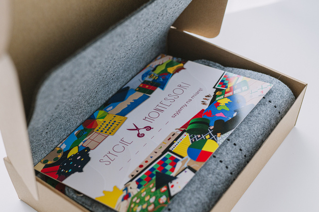 Felt Wall Hanging – DIY Mobile Phone Organizer (6 pockets + decorative elements)