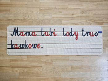 Mat with 3 lines for sentence construction and exercises in word placement - notebook line arrangement