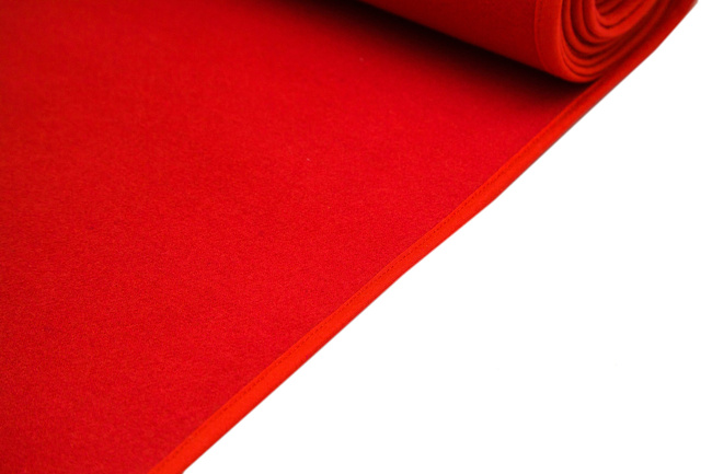 Universeller roter Teppich