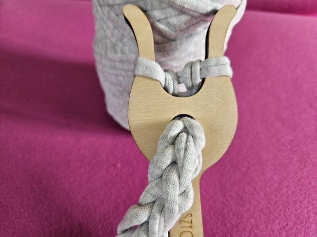  Lucet knitting fork