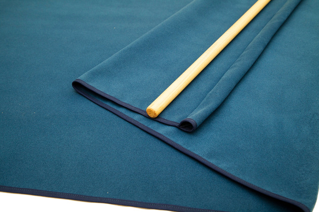 A small rug to work on the floor - navy blue
