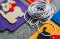 Felt Wall Hanging – DIY Mobile Phone Organizer (6 pockets + decorative elements)